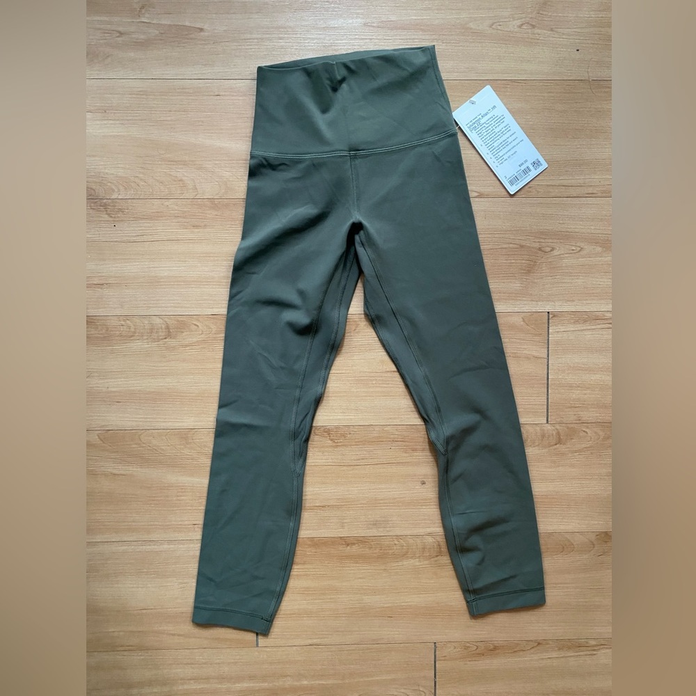 Lululemon Align High -Rise.Crop 23
